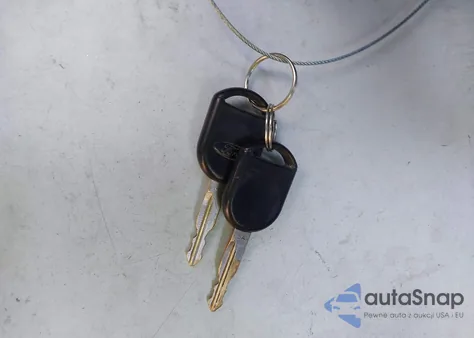 2013 Ford F-150 Xl z USA, uszkodzony, nr VIN 1FTFX1EF4DKE62953